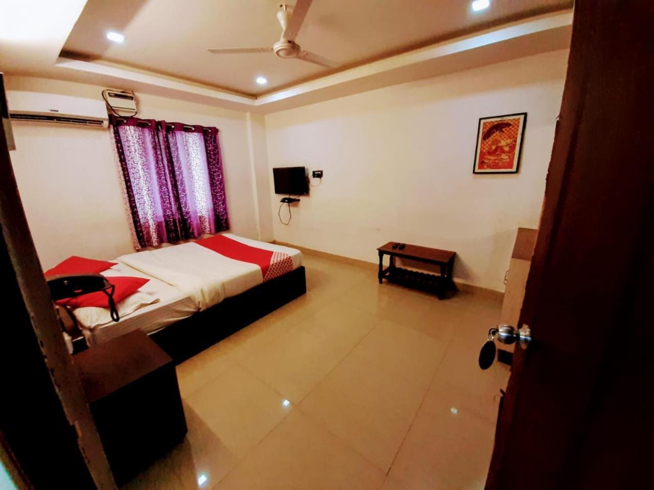 Hotel Vashishta Inn Paderu ภายนอก รูปภาพ