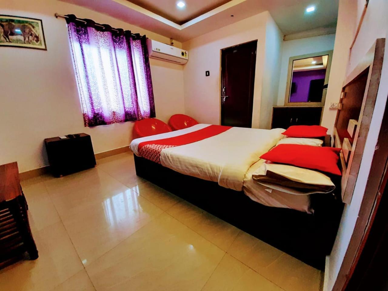 Hotel Vashishta Inn Paderu ภายนอก รูปภาพ
